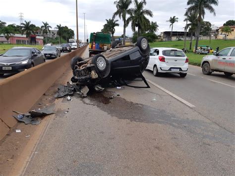 Três Pessoas Ficam Feridas Em Acidente Na Br 381 Em Betim Na Região