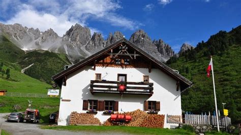 Adolf Pichler Hütte Wanderung von der Kemater Alm