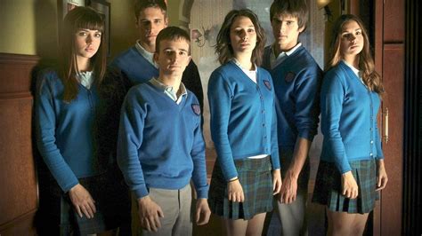 Menudo Cambiazo De Los Protagonistas De El Internado Cuore