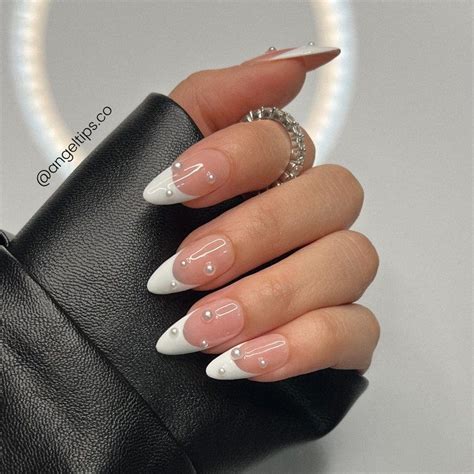 Rosaline Luxury Gel X Reusable Press On Nails Medium Almond Round Pearl Accent French Tips Nails