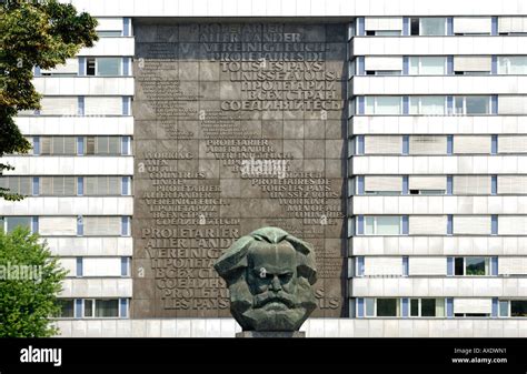 Karl Marx Monument Sculpturer Lew Kerbel Chemnitz Saxony Germany