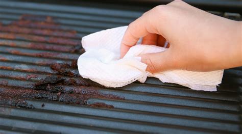 How To Clean Cast Iron Grill Grates Backyard Boss