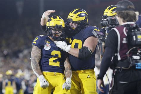 Rose Bowl: Michigan beats Alabama 27-20 in OT to advance to CFP ...