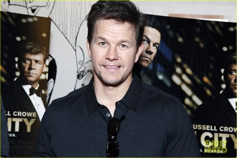 Photo: mark wahlberg natalie martinez broken city miami premiere 22 ...