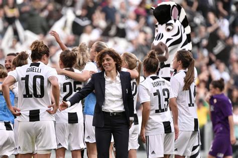 Juventus Women Draw Record Crowd In Allianz Stadium Debut New Straits