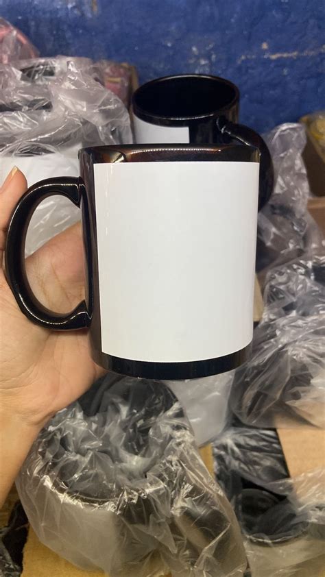 Caneca Porcelana Preta C Tarja Branca para sublimação