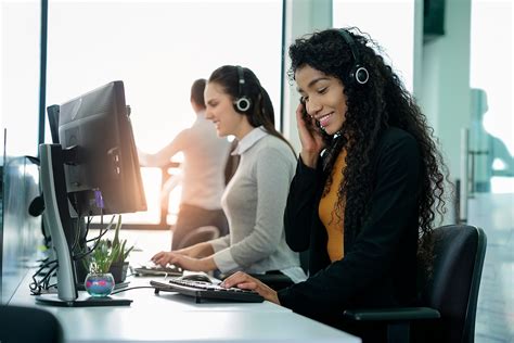 Call center de cobrança por que vale tanto a pena terceirizar