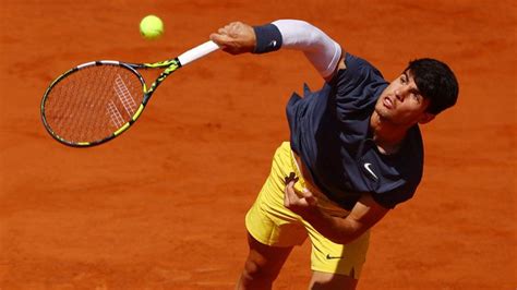 Carlos Alcaraz Holte Sich Mit Einem Fünf Satz Sieg Bei Den French Open über Alexander Zverev