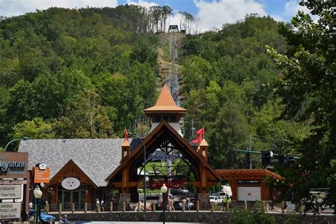 6 Fun Things You Should Try at Anakeesta in Gatlinburg