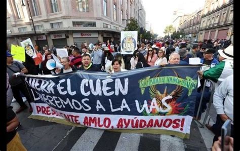 Protestan Estudiantes De La Uas Frente A Palacio Nacional