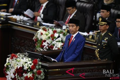 Presiden Jokowi Teken Peraturan Presiden Tata Pakaian Acara Kenegaraan