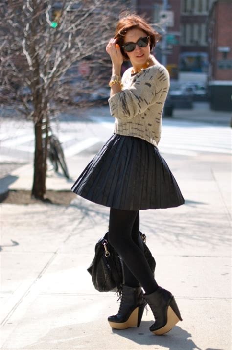 Picture Of How To Wear Leather Skirt Great Looks To Get Inspired