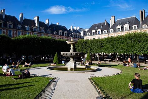 Passeio Turístico Guiado à Pé em Le Marais Paris Hellotickets