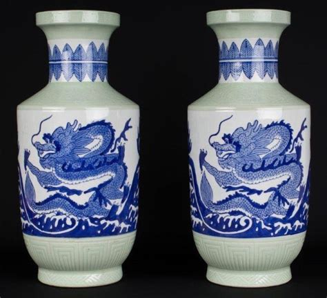 China Jh Vasen Pair Chinese Blue White Celadon Vases