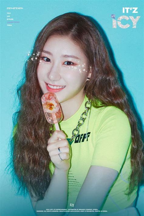 Itzy Itz Icy Chaeryeong Teaser Photos K Pop Database Dbkpop