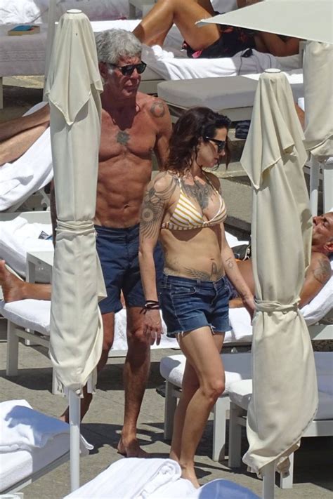 Asia Argento Sexy In Bikini 25 Photos The Fappening