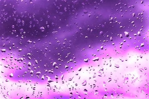 Gotas De Lluvia Sobre El Vidrio De La Ventana Para Fondos Lluvioso