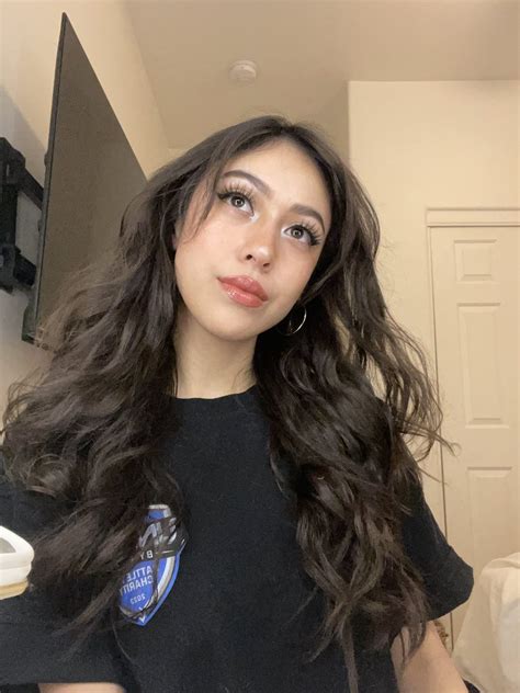 Lyss On Twitter LIVE On Twitch 2 Hour Valentines Day 8s Link In