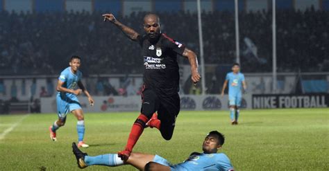 Hasil Borneo Fc Vs Persipura Babak Pertama Gol Sekadar Harapan