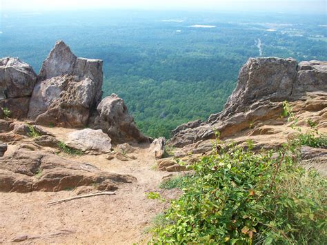 2011-09-03_crowders-mountain-state-park_kings-pinnacle-view-between ...