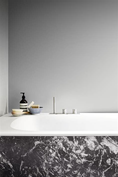 R With Panels Bathtubs From Rexa Design Architonic