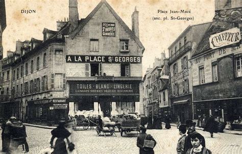 Dijon En La Rue Piron Et La Rue Du Bourg