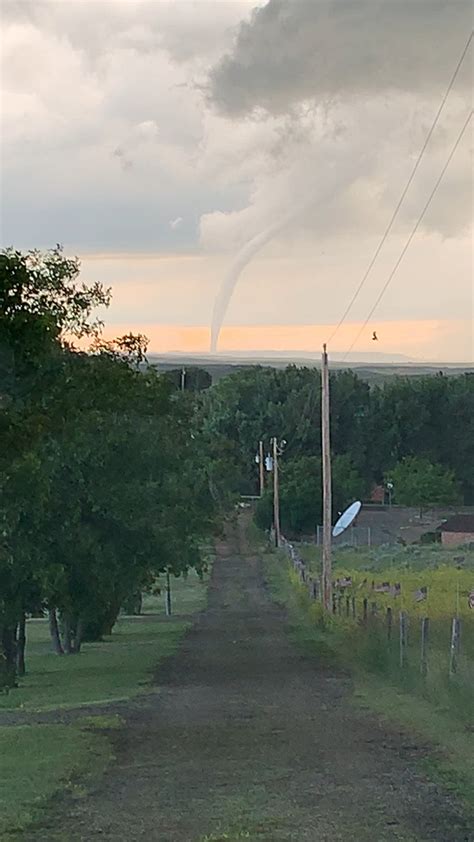 Near Moorcroft, Wy : r/weather