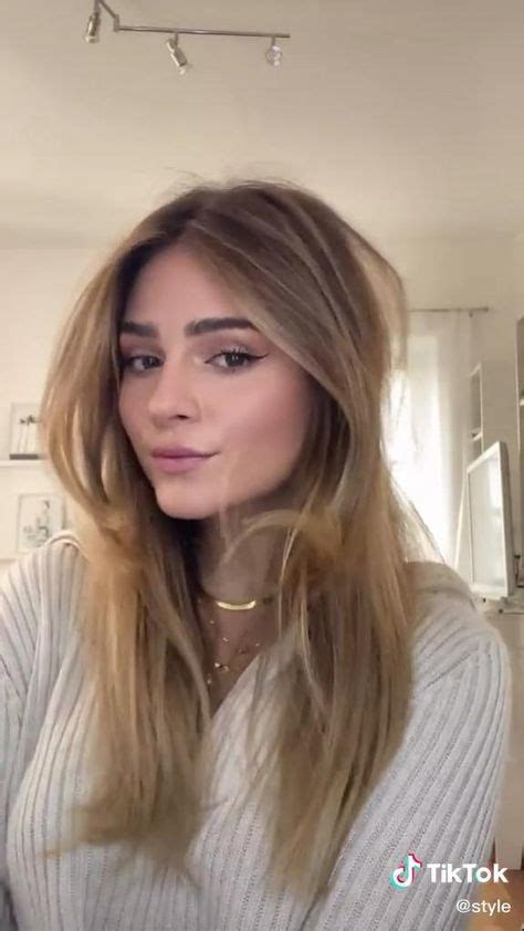 S B adlı kullanıcının A Hot women panosundaki Pin