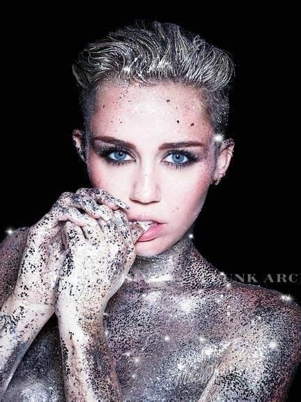 Miley Cyrus Hannah Montana Demi Lovato Glitter Photo Shoots Younger