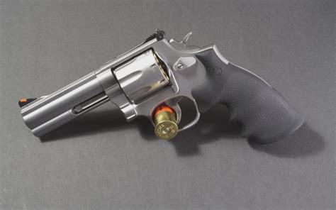 Smith & Wesson Model 686 Review | [January Updated]