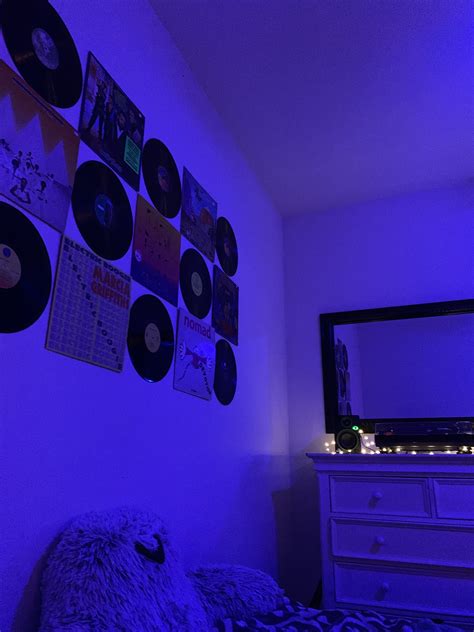 Neon Blue Aesthetic Bedroom Ideas - pic-loaf