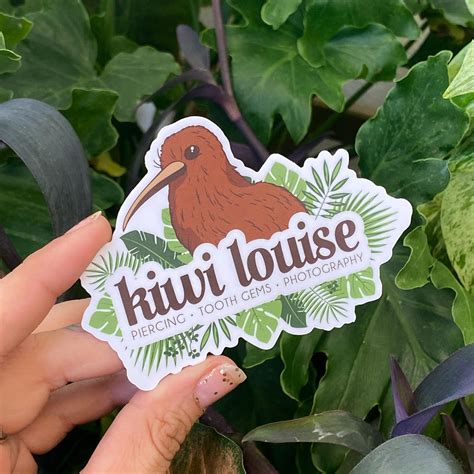 sticker – Kiwi Louise Piercing