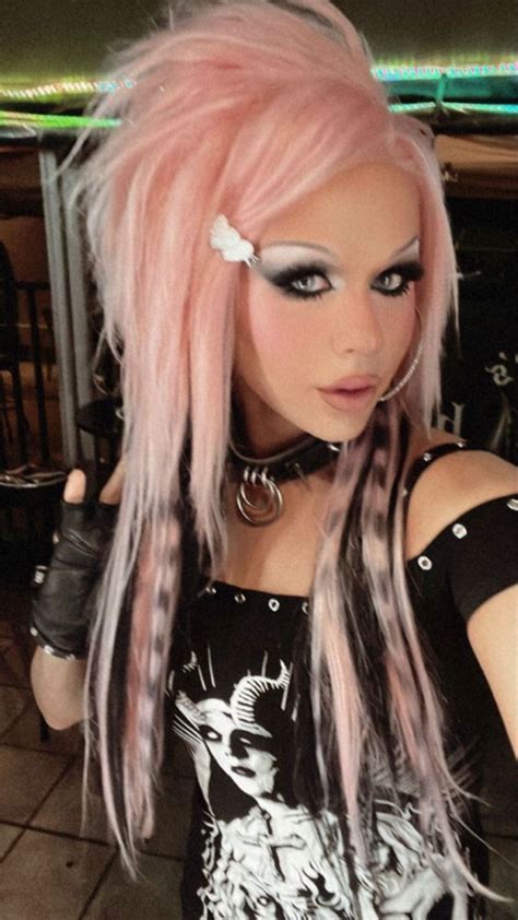 Farrah Moan Emo Girl Di