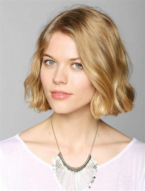 15 Cute Chin Length Hairstyles For Short Hair Pop Haircuts