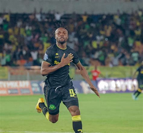 Azam Fc To Raid Pyramids Fc For Ex Yanga Sc Dangerman Fiston Mayele