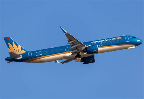 Vn A Vietnam Airlines Airbus A Neo By Thomas Tse Aeroxplorer