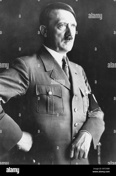 Hitler Uniform Stockfotos Und Bilder Kaufen Alamy