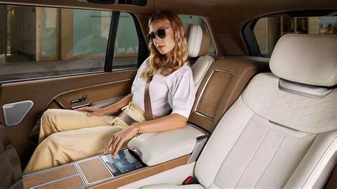 range rover  luxury performance suv land rover botswana