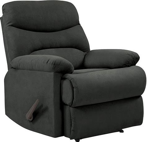 8 Best Wall Hugger Recliners for Small Spaces This Year (Review & Guide ...