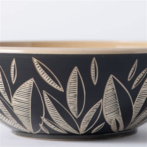 Hand Thrown Sgraffito Bowl En Cuenco De Cer Mica Cer Mica