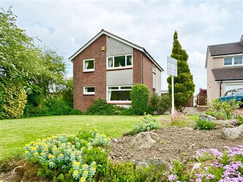 4 Bed Detached House For Sale In Dunure Drive Hamilton Ml3 £239 995