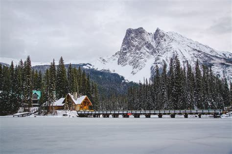 Five Best Things To Do In Banff National Park During The Winter — Trent