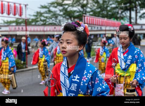 Narita Japan 7th July 2017 Young Girl In Traditional Japanese