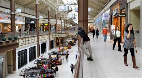 Danbury Fair Mall Still Stylish At 25