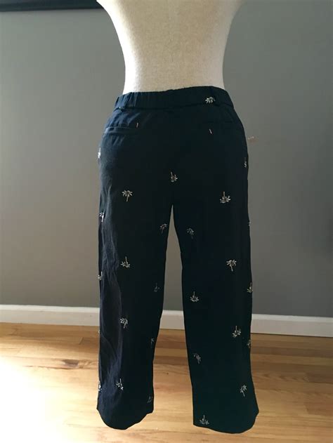 Vintage Preppy Chic Black Capris With Embroidered Palm Trees 97