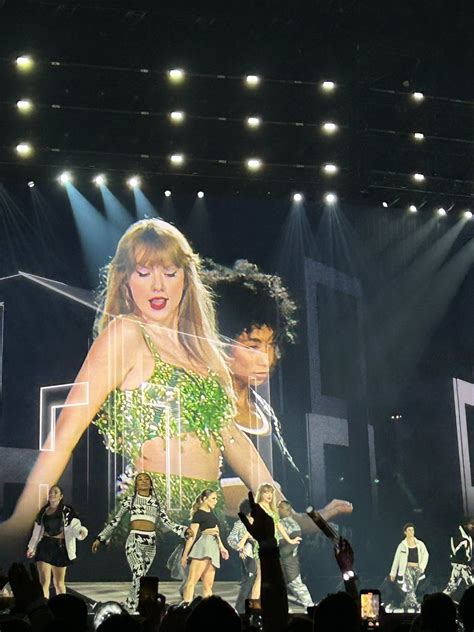 Taylor Swift The Eras Tour On Twitter Let’s Green Green Green Tonight Glendale