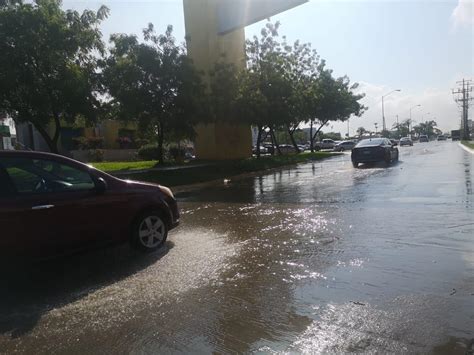 Lluvias provocan encharcamientos en vialidades de Mazatlán