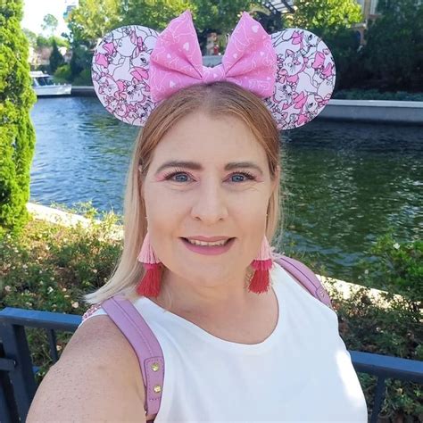 Katy Travel Agent Disney Adult Aussie Expat Katyjayneskingdoms On Threads