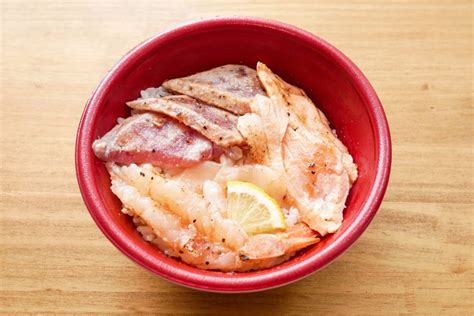 はま寿司の「レアステーキ丼」が激ウマ 500円とは思えない内容に驚き Sirabee