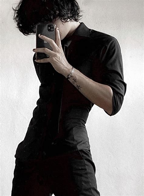 Pin by Alex Rodríguez on xd no se Hot emo guys Just beautiful men Emo guys